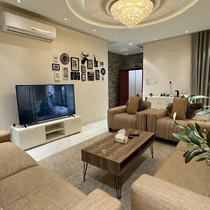 شقة فاخرة غرفة وصالة النرجس ١٦, الرياض