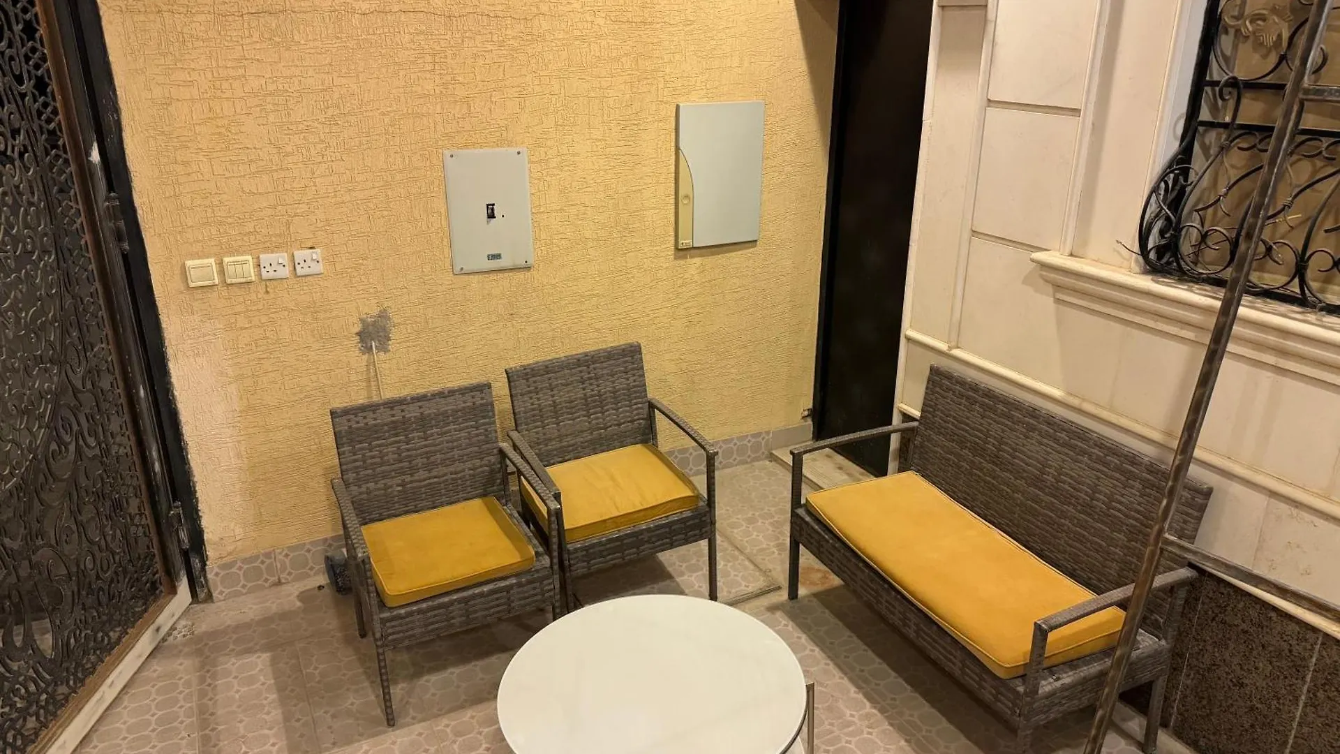 Apartment شقة ارضية بمدخل مستقل غرفة وصالة النرجس 2 Riyadh